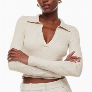 Aritzia Babaton Cream Ribbed Women's Long Sleeve Crop Top